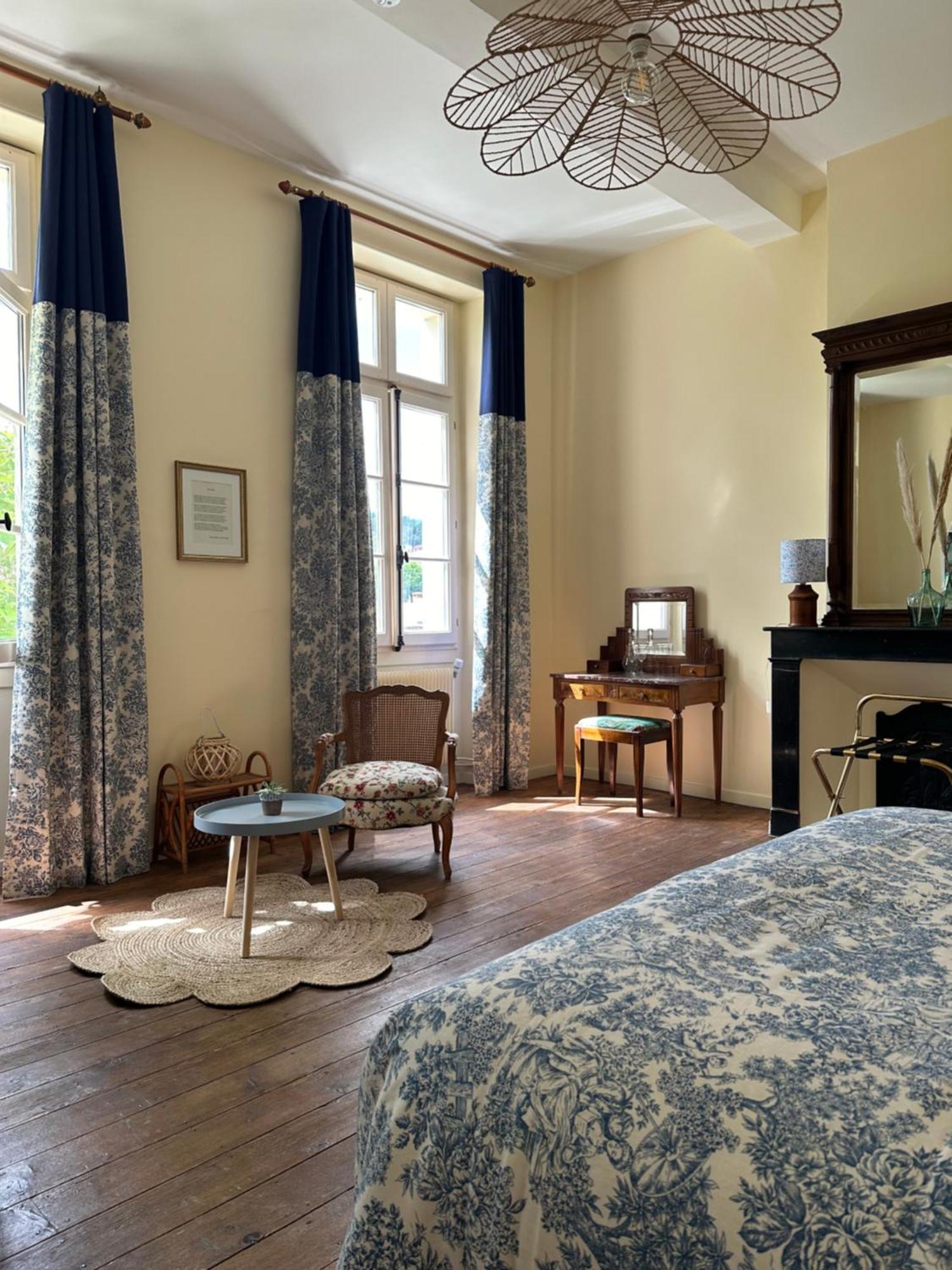 Bed and Breakfast L'Enthousiasme à Prades  Extérieur photo