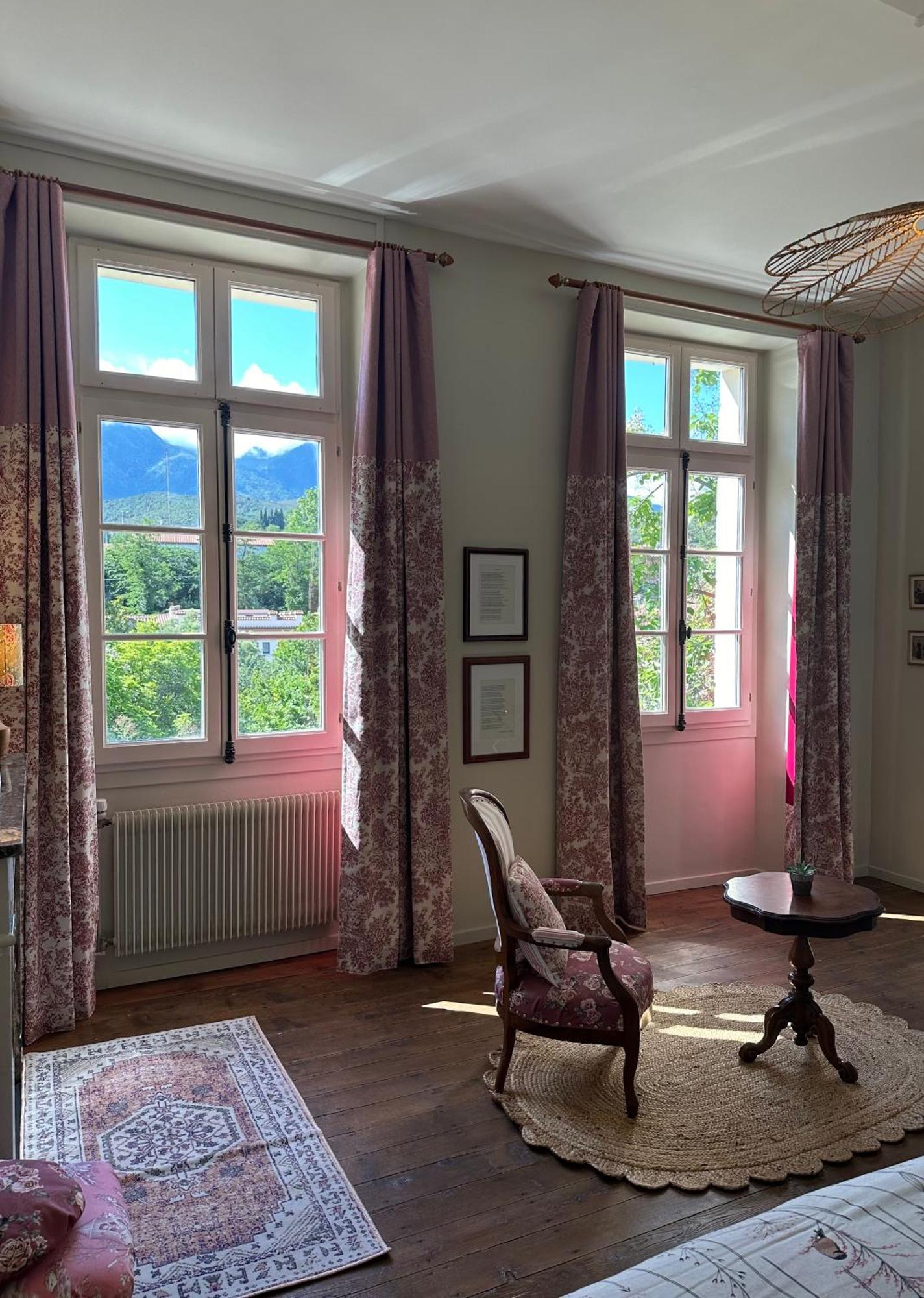 Bed and Breakfast L'Enthousiasme à Prades  Extérieur photo
